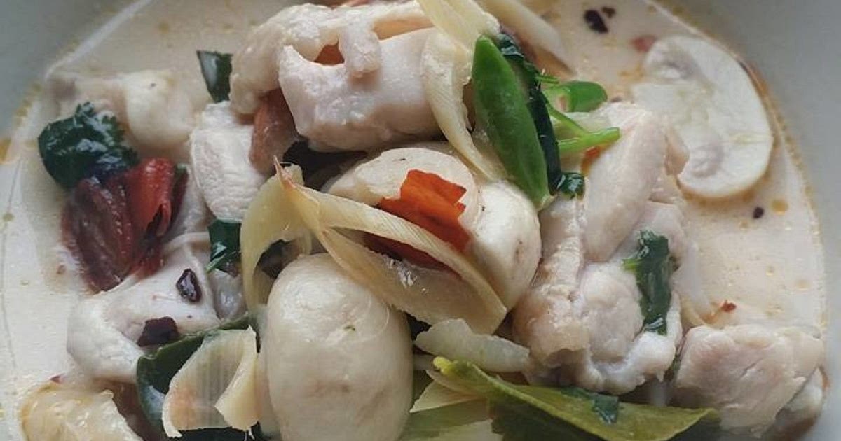 Coconut Soup With Chicken, Galanga Root : Tom Kha Kai Recipe | Samsung Food App