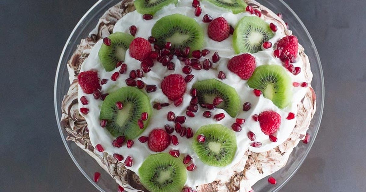 Low FODMAP Chocolate Pavlova with Pomegranate, Raspberries & Kiwi Recipe | Samsung Food App