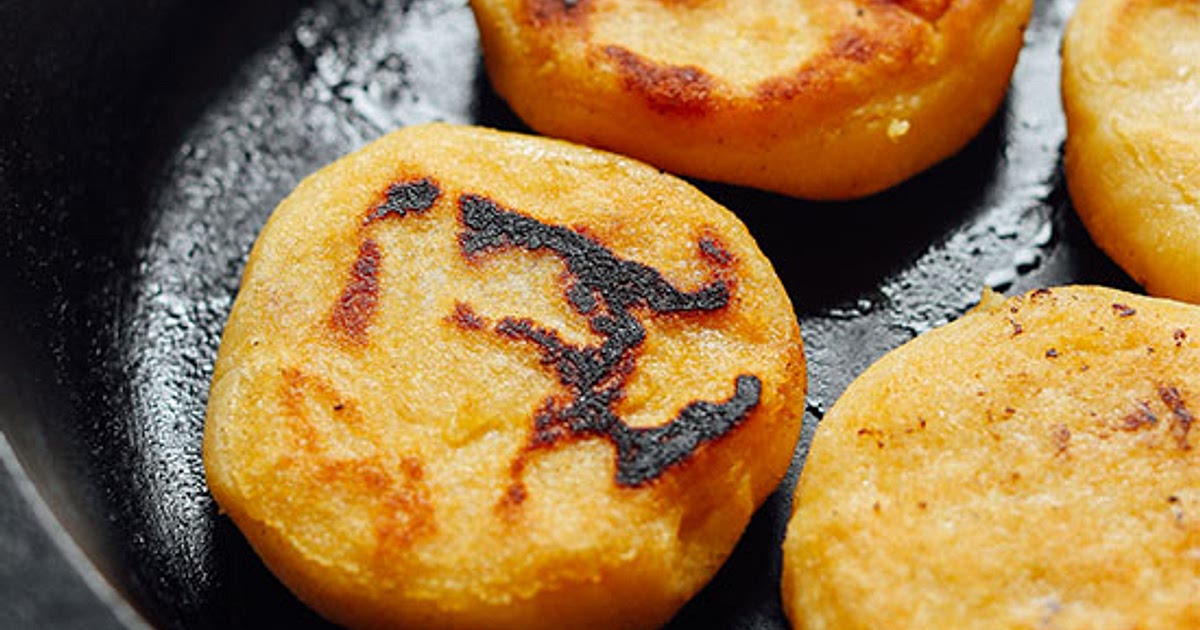 How to Make Arepas (3 Ingredients!) Recipe | Samsung Food App