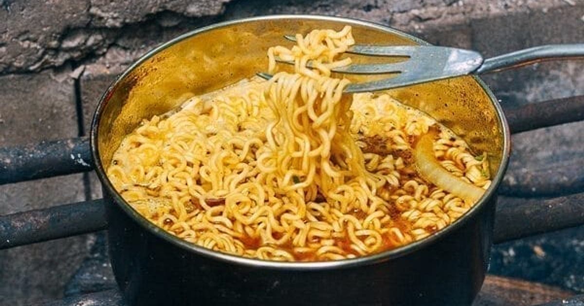 Campfire Curry Ramen Recipe | Samsung Food App