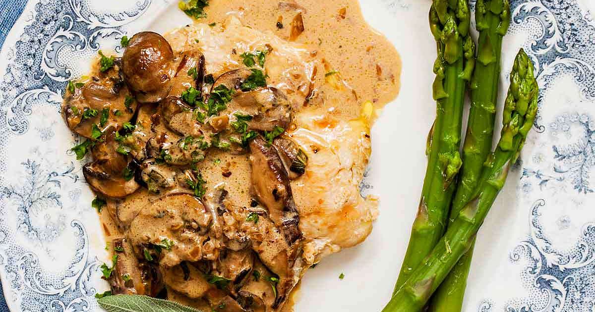 Chicken With Creamy Mushroom Sage Sauce Recipe | Samsung Food App