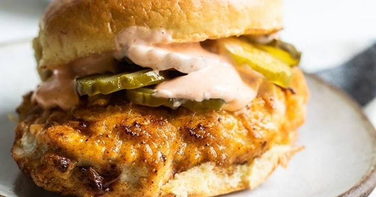 Air Fryer Chicken Sandwich with Sriracha Mayo Recipe | Samsung Food App