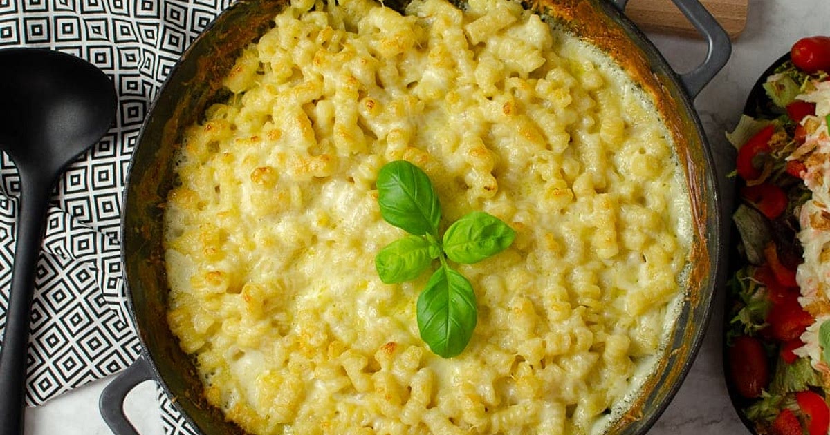 Easy Cheesy Pasta Bake Recipe | Samsung Food App
