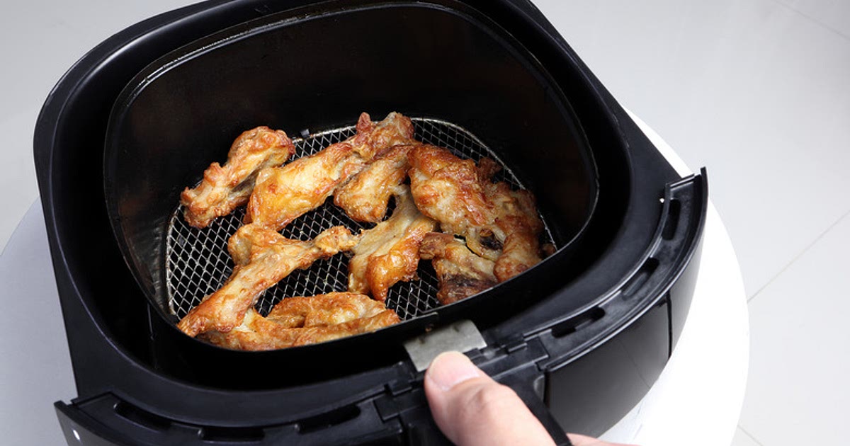 Air Fryer Chicken Wings Recipe | Samsung Food App