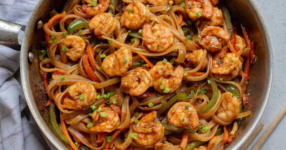 Thai Drunken Noodles Recipe | Samsung Food App
