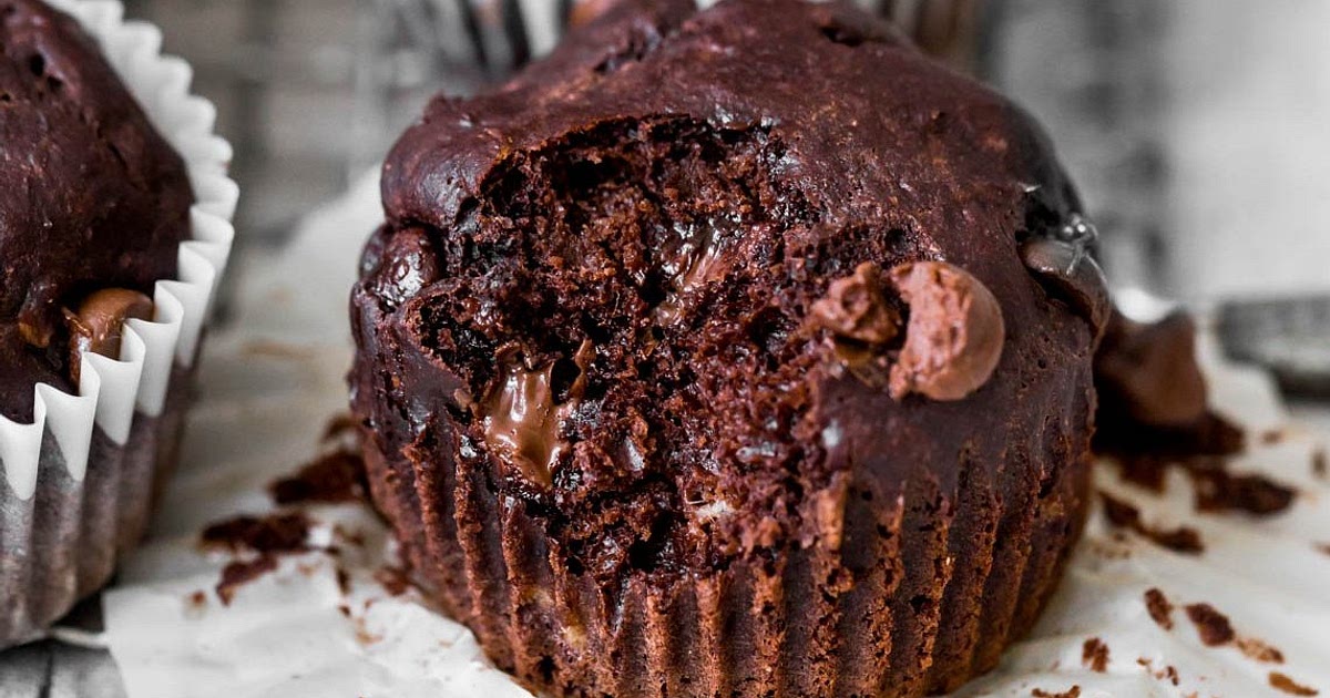 Healthy Double Chocolate Banana Muffins Recipe | Samsung Food App