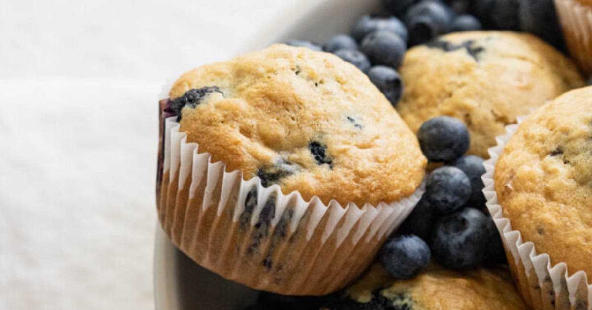 Healthy Blueberry and Lemon Muffins Recipe | Samsung Food App