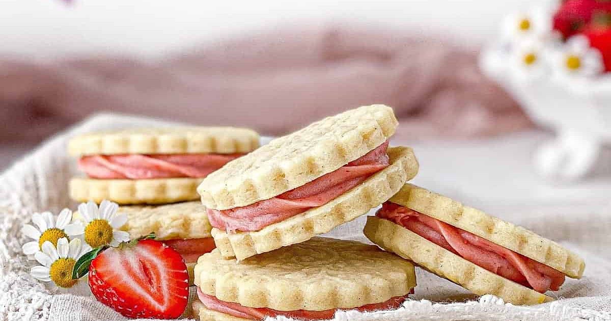 Strawberry Cheesecake Cookies Recipe | Samsung Food App