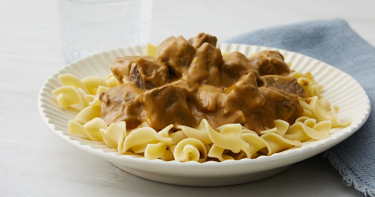Slow Cooker Beef Stroganoff Recipe | Samsung Food App