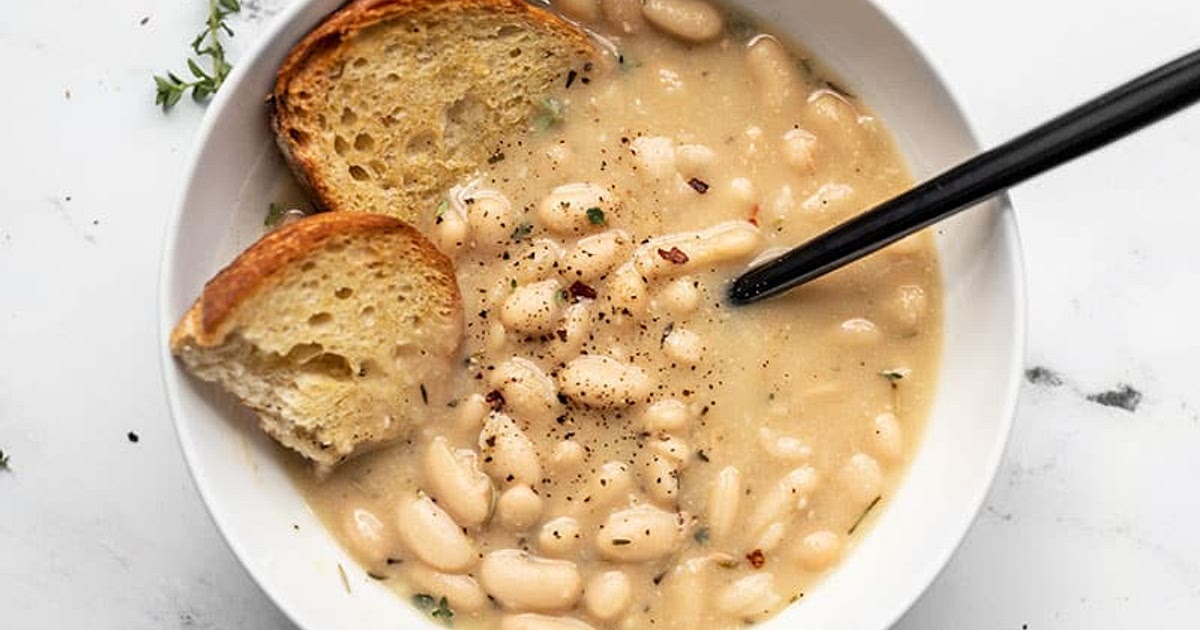 Easy Rosemary Garlic White Bean Soup Recipe | Samsung Food App