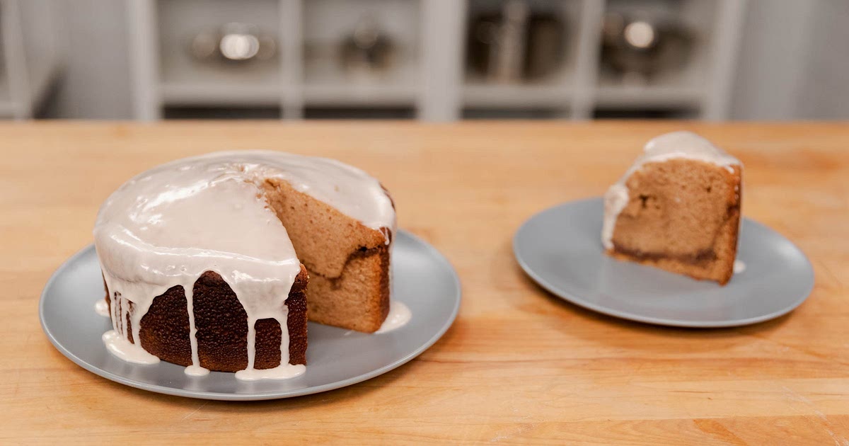 Slow Cooker Coffee Cake Recipe | Samsung Food App