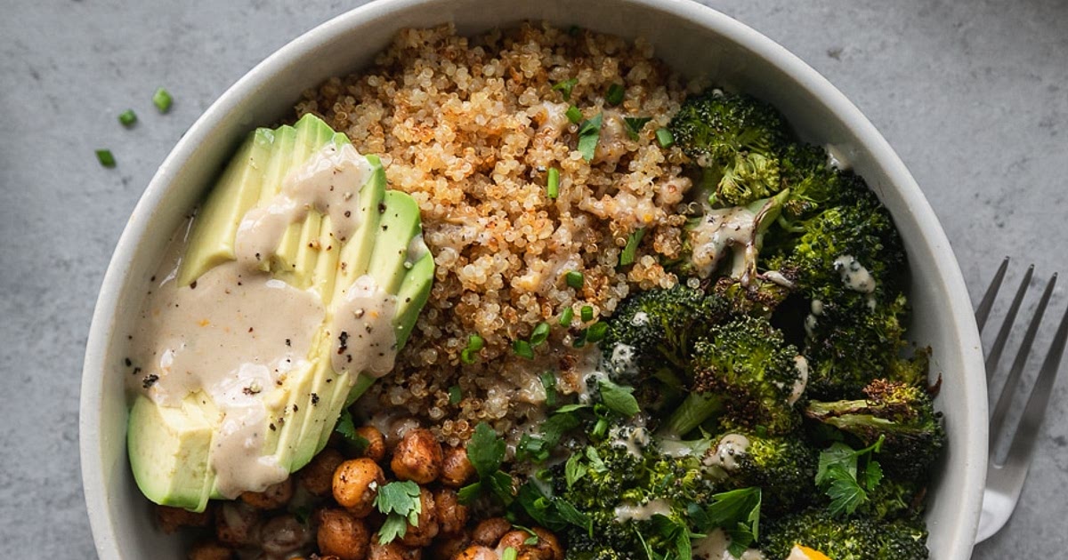 Crispy Quinoa Chickpea Bowls with Roasted Broccoli and Meyer Lemon Tahini Sauce Recipe | Samsung Foo