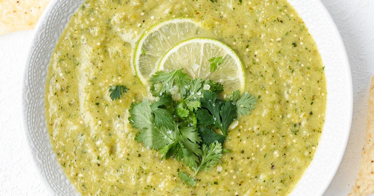 Roasted Tomatillo Salsa Verde Recipe | Samsung Food App