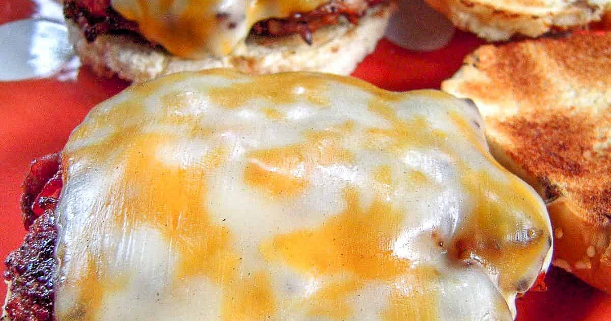 Easy Ranch Burgers Recipe | Samsung Food App