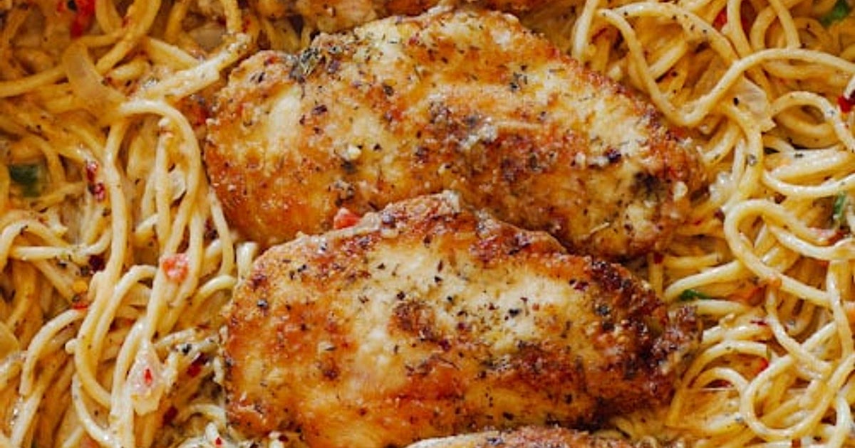 Italian Chicken Pasta in Creamy White Wine Parmesan Cheese Sauce Recipe | Samsung Food App