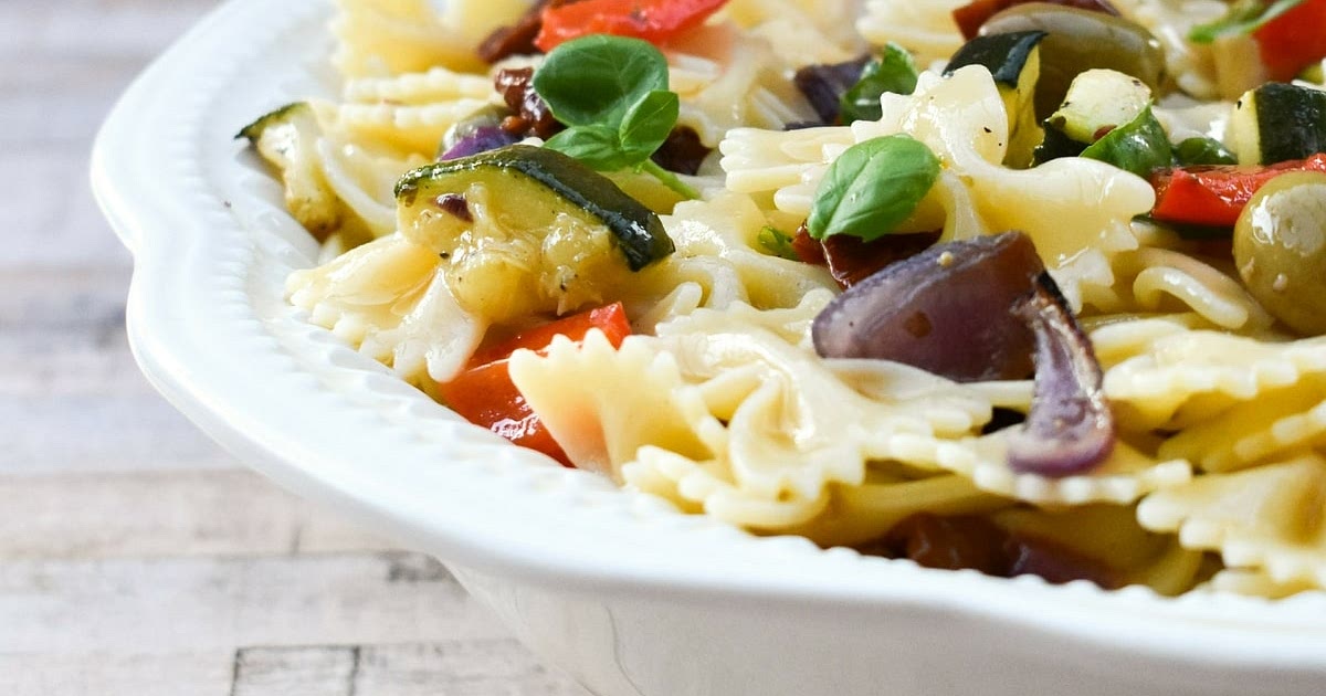 Roasted Vegetable Pasta Salad with Olives Recipe | Samsung Food App