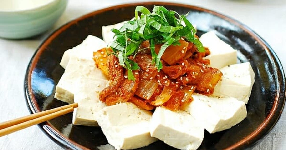 Dubu Kimchi (Tofu with Stir-fried Kimchi and Pork) Recipe | Samsung Food App