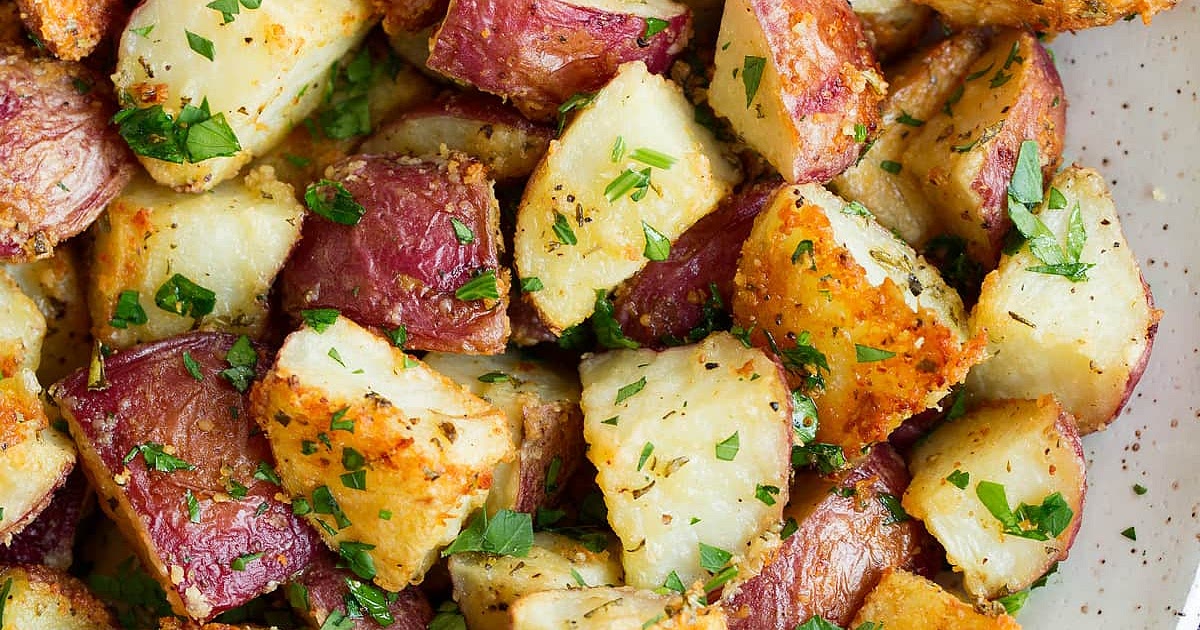 Roasted Potatoes (with Parmesan, Garlic, and Herbs) Recipe | Samsung Food App