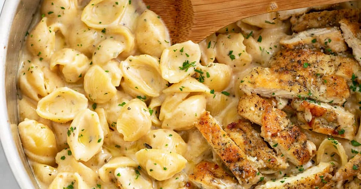 Creamy Chicken Pasta Recipe | Samsung Food App