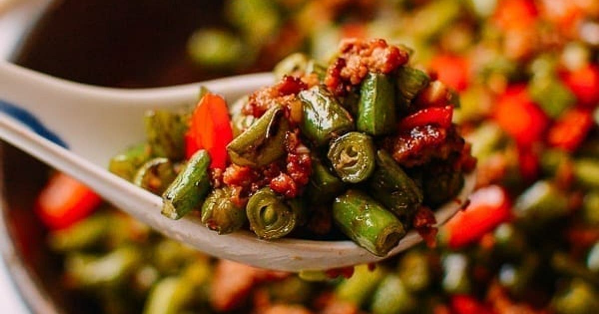 Stir-fried Green Beans with Pork Recipe | Samsung Food App