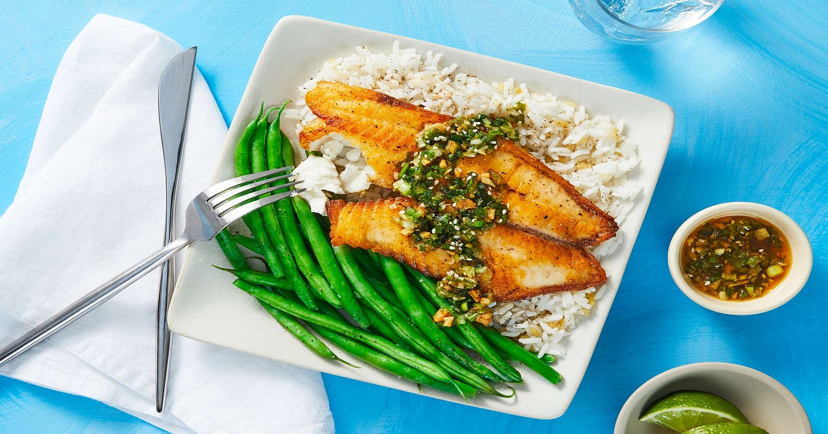 Tilapia with Scallion Sriracha Pesto over Ginger Rice with Green Beans Recipe | Samsung Food App