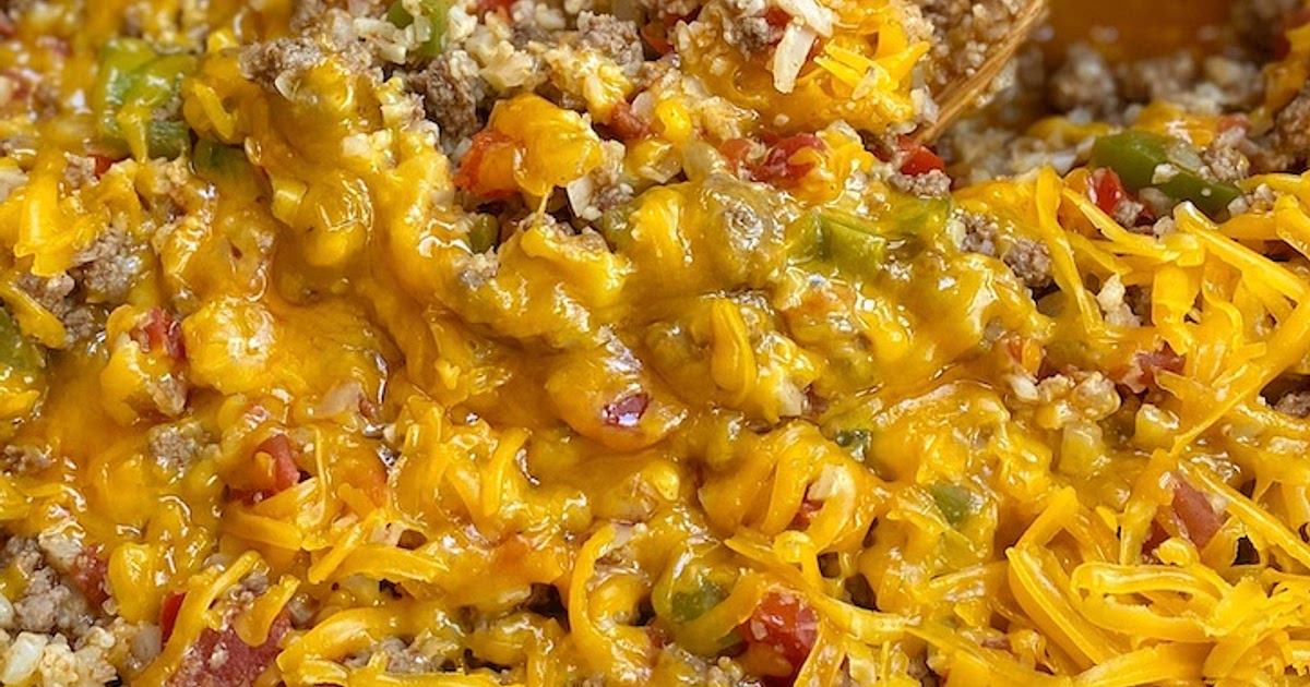 Cheesy Taco Ground Beef & Cauliflower Rice Skillet Recipe | Samsung Food App