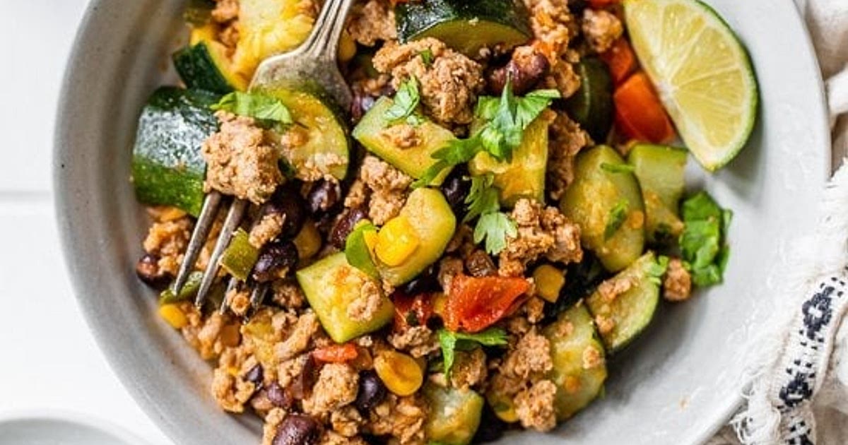 Ground Turkey Skillet with Zucchini, Corn, Black Beans and Tomato Recipe | Samsung Food App