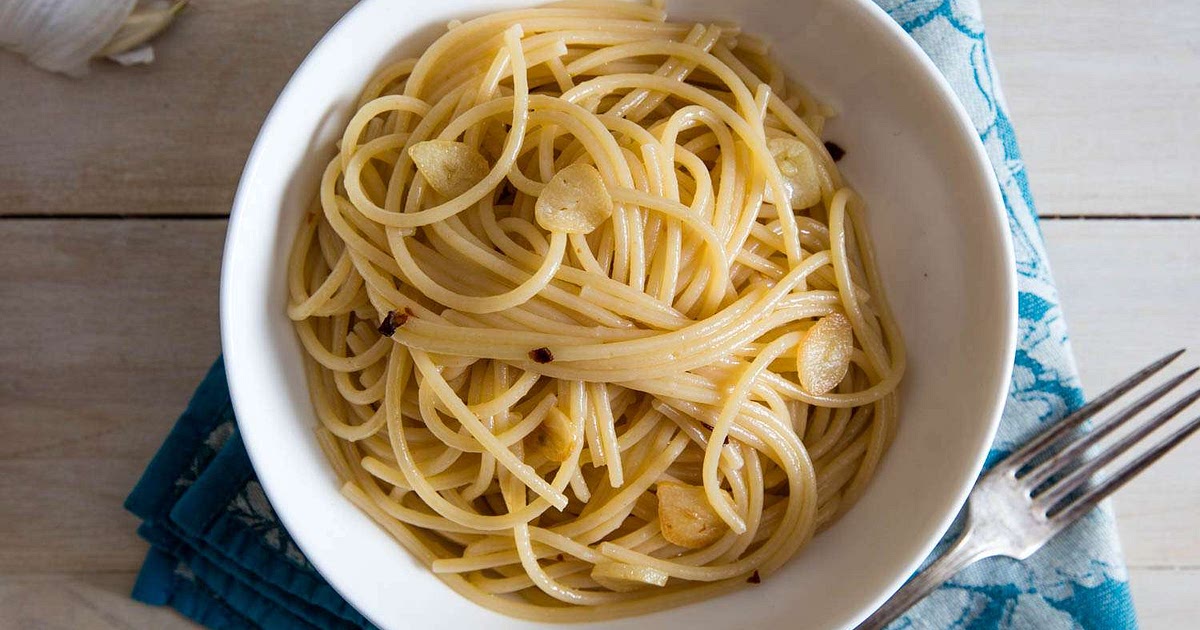 Spaghetti Aglio e Olio (Pasta in Garlic and Oil Sauce) Recipe | Samsung Food App