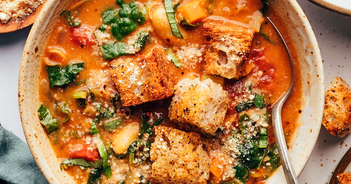 Creamy Tuscan White Bean & Kale Soup (1 Pot!) Recipe | Samsung Food App