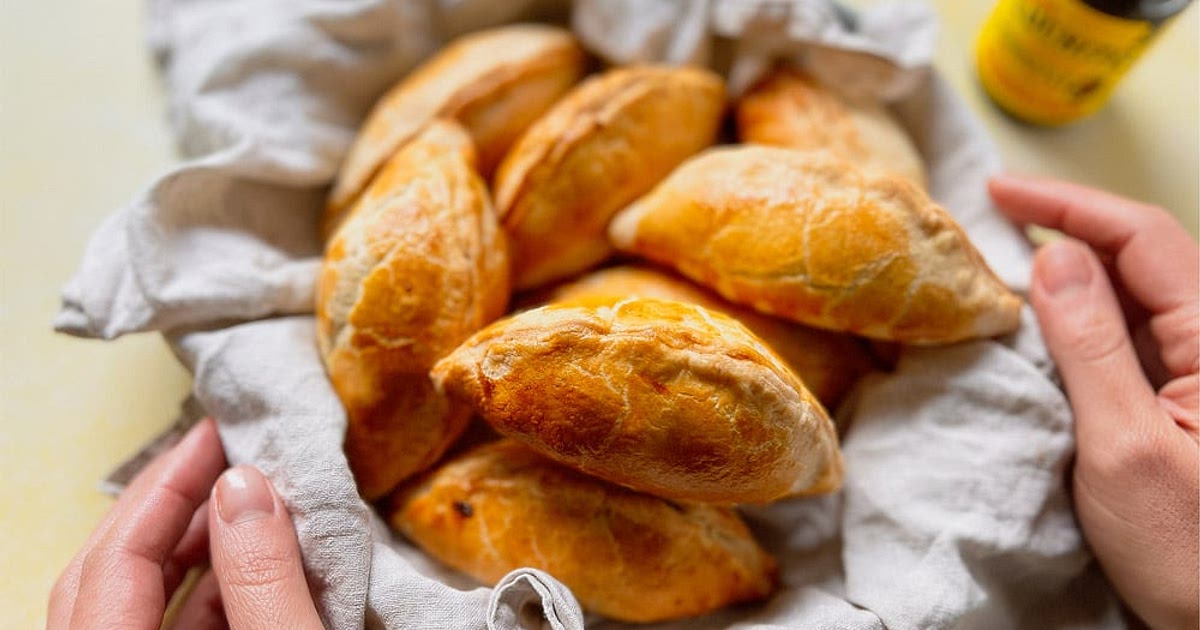 Air Fryer Empanada Recipe | Samsung Food App
