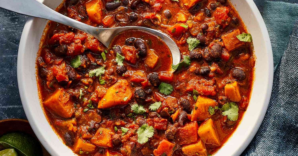 Sweet Potato & Black Bean Chili Recipe | Samsung Food App