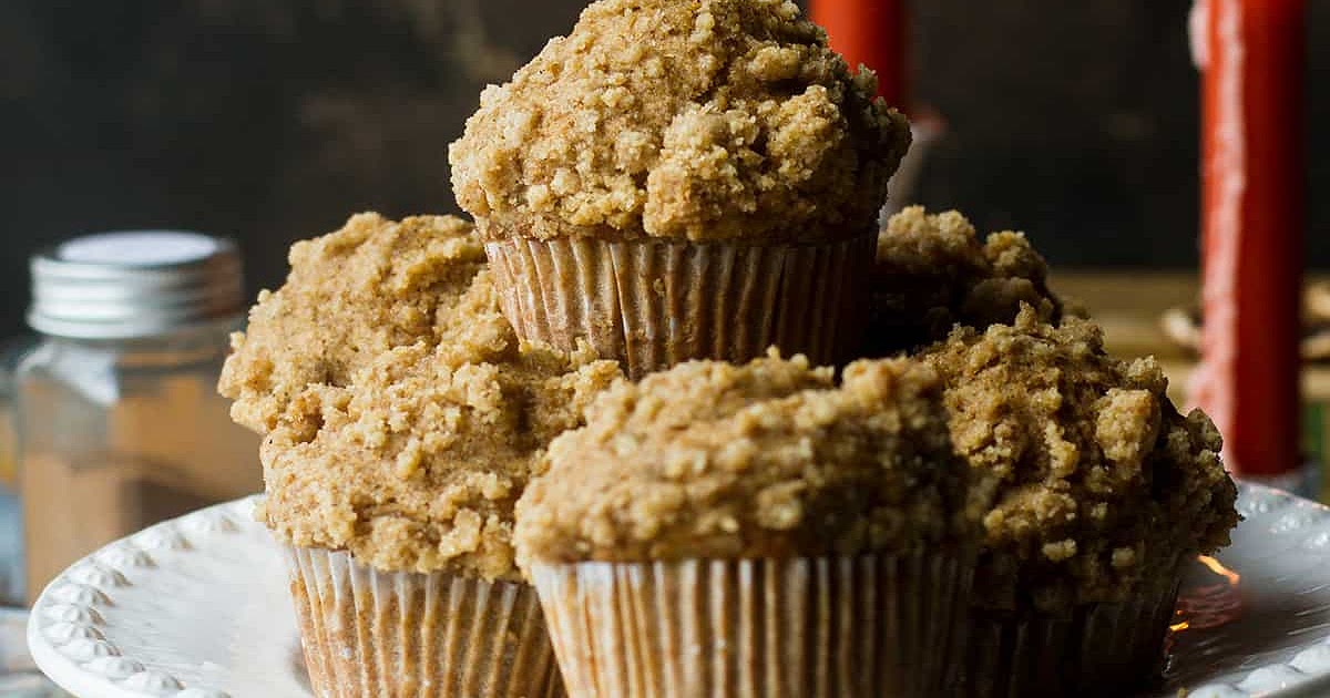 Pumpkin Banana Muffins with Crumb Topping Recipe | Samsung Food App