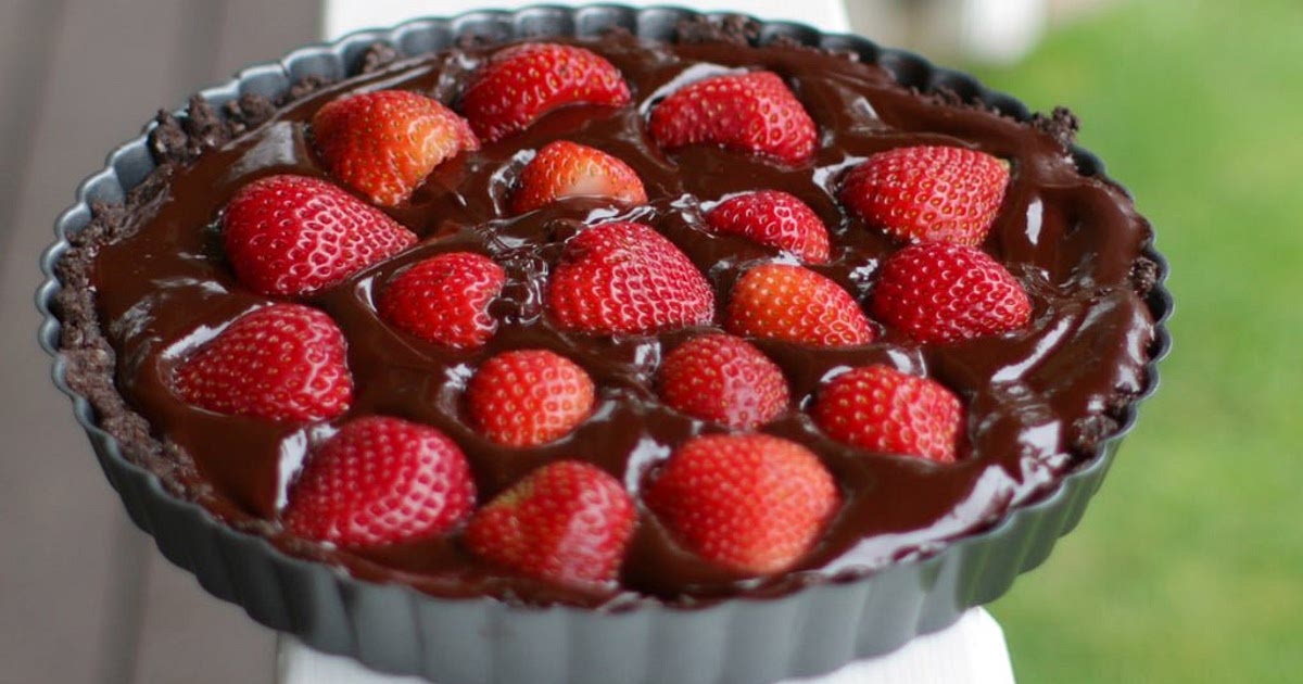 No Bake Gluten and Dairy Free Chocolate Strawberry Tart Recipe | Samsung Food App