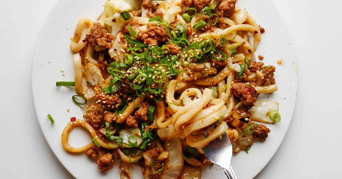 Stir-Fried Udon Noodles With Pork and Scallions Recipe | Samsung Food App