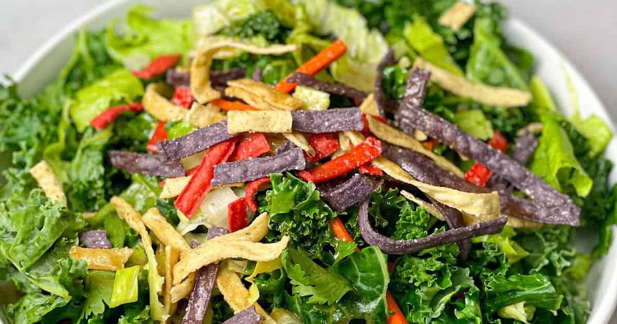 Houston's Copycat Kale Salad Recipe | Samsung Food App