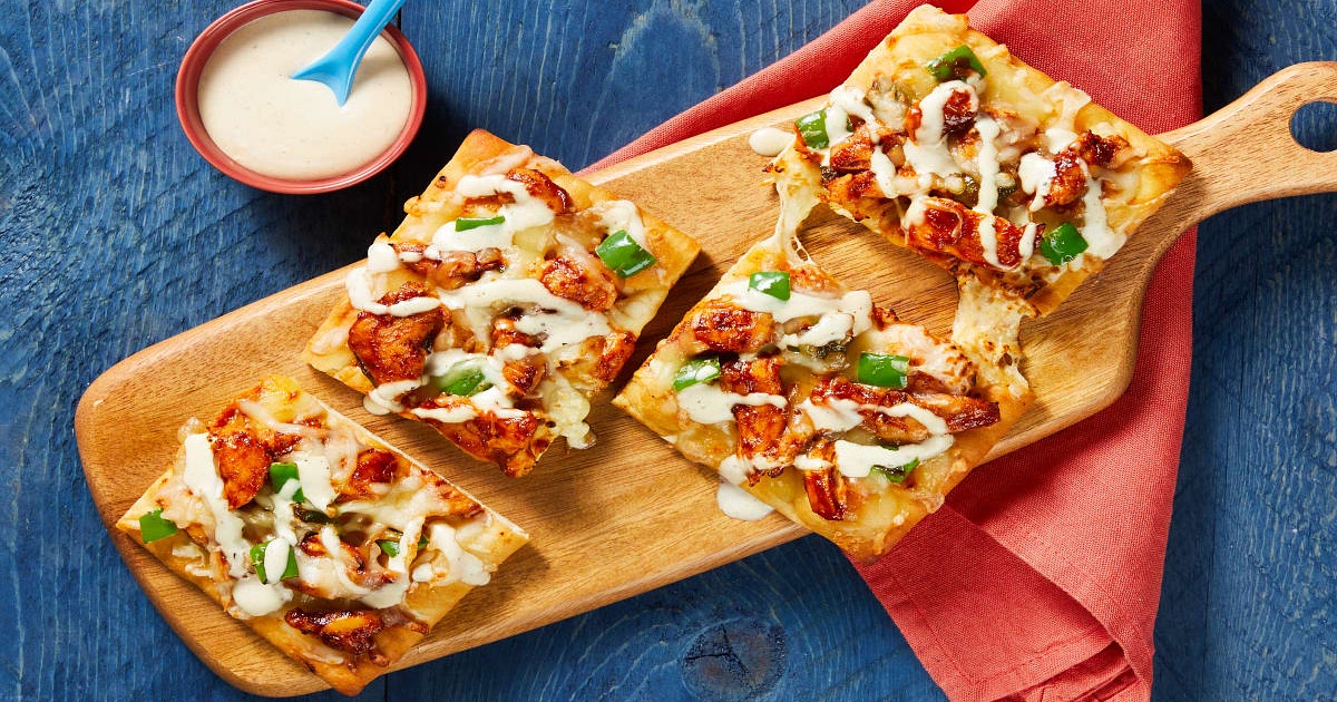 BBQ Ranch Chicken Flatbreads Lightning Prep Recipe | Samsung Food App