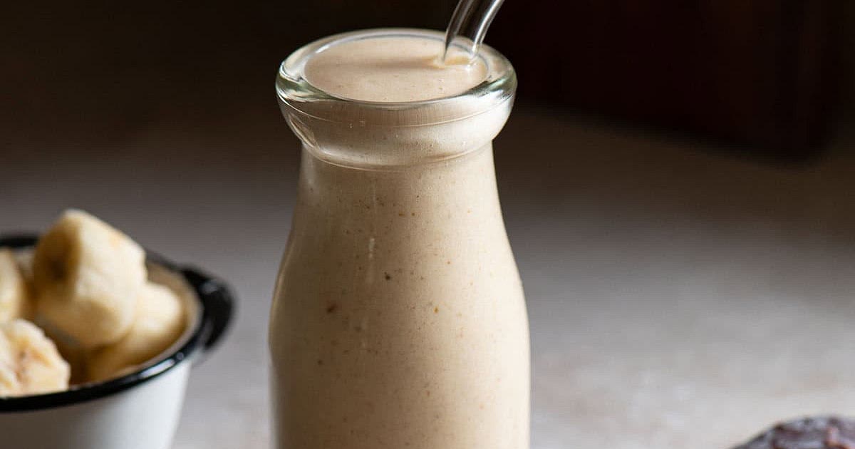 Creamy Banana Date Smoothie Recipe | Samsung Food App