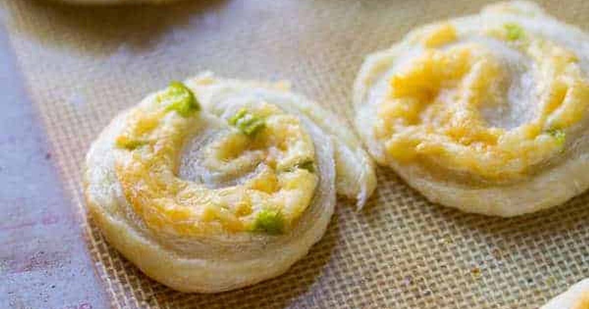 Smoked Gouda Puff Pastry Pinwheel Appetizer Recipe | Samsung Food App