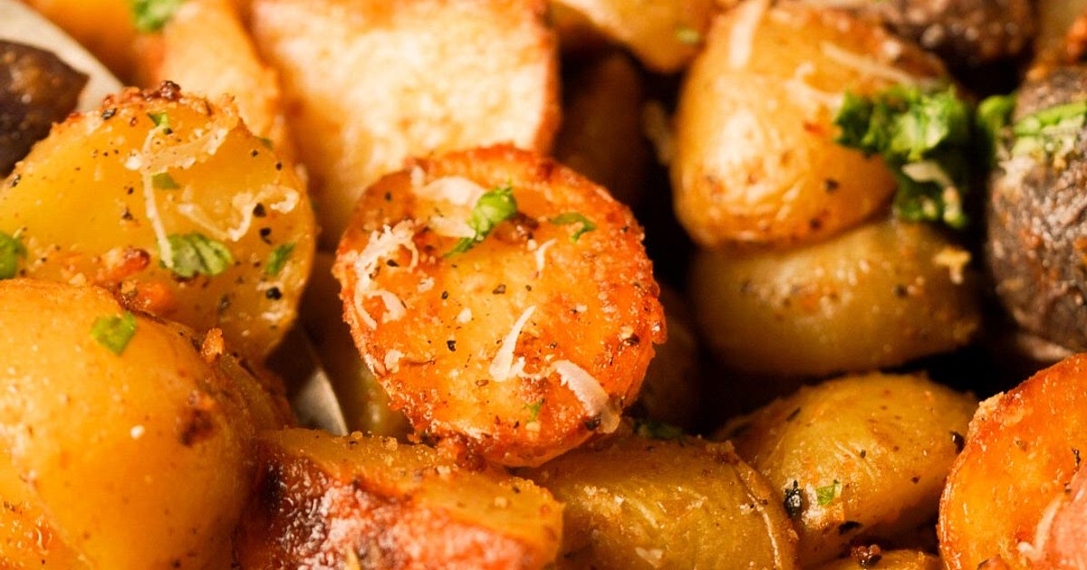 Garlic Parmesan Roasted Potatoes Recipe | Samsung Food App