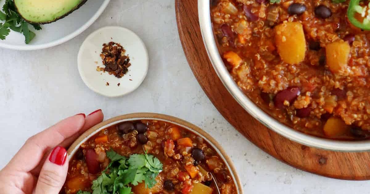 Vegetarian Butternut Squash Quinoa Chili Recipe | Samsung Food App