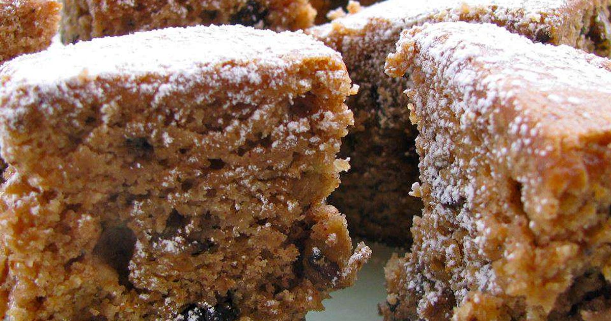 Applesauce Raisin Cake Recipe | Samsung Food App
