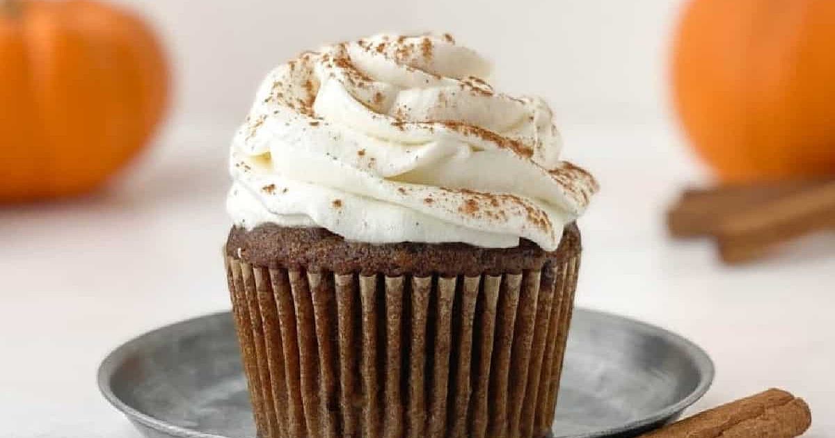 Pumpkin Spice Latte Cupcakes Recipe | Samsung Food App