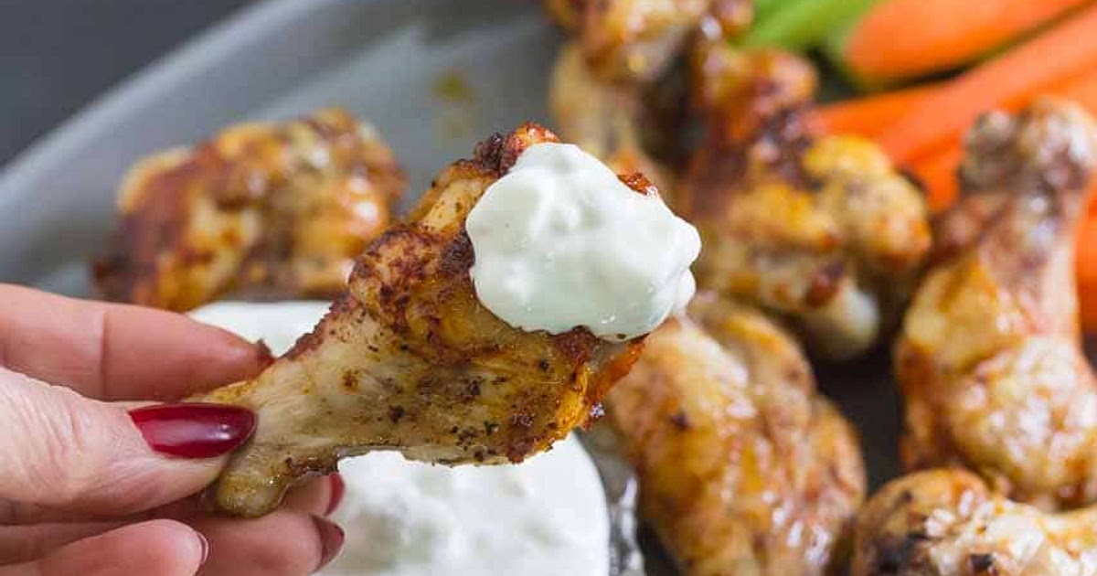 Smoky Spicy Chicken Wings with Blue Cheese Dressing Recipe | Samsung Food App