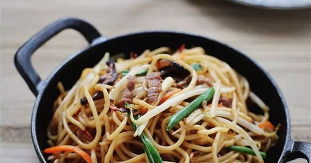 Beef Chow Mein Recipe | Samsung Food App