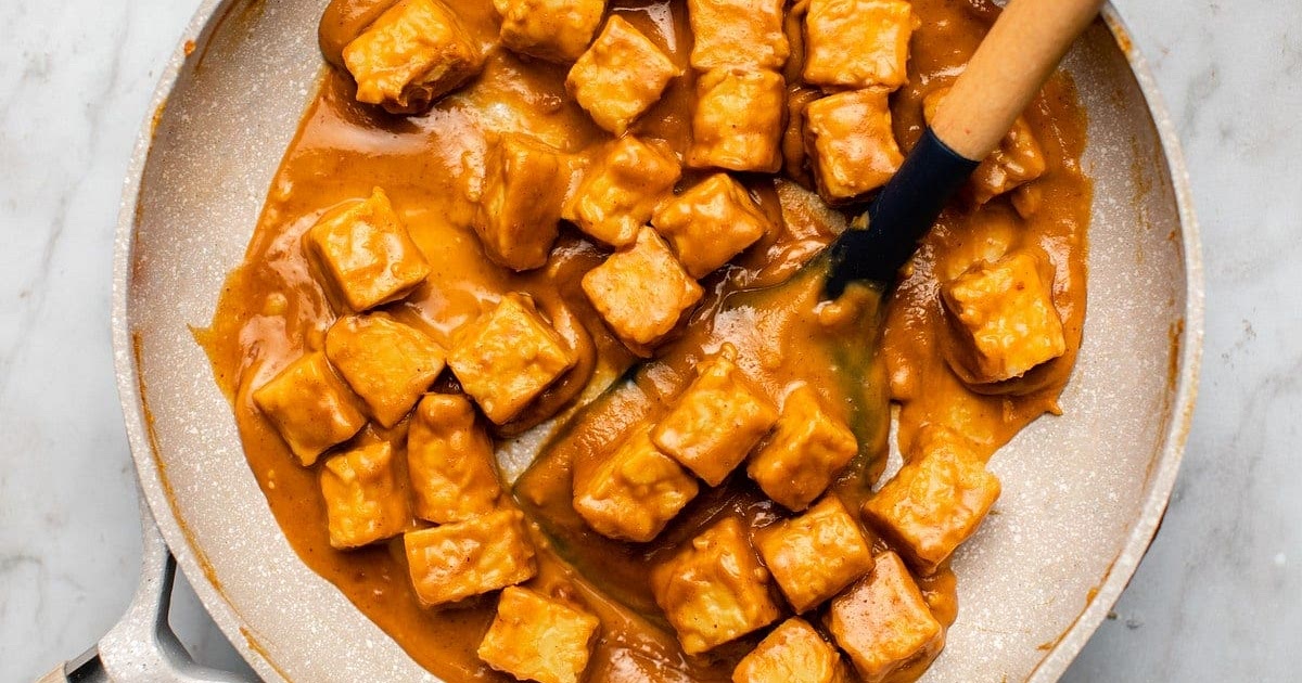 Saucy Stovetop Peanut Tempeh Recipe | Samsung Food App