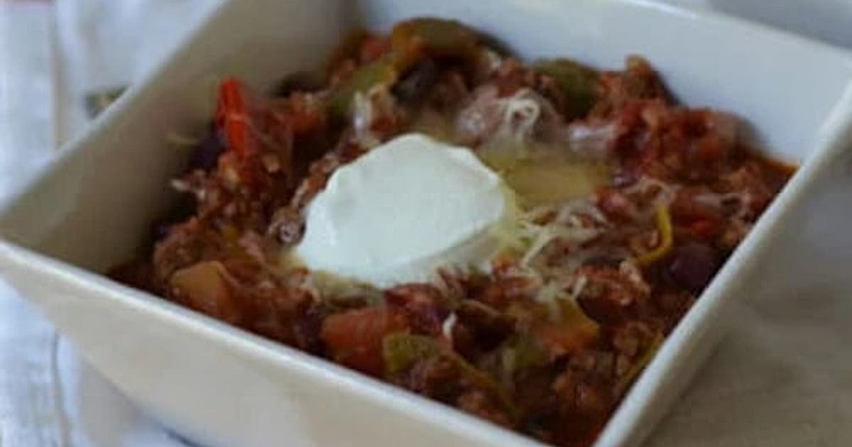 Slow Cooker Red and Green Chili Recipe | Samsung Food App
