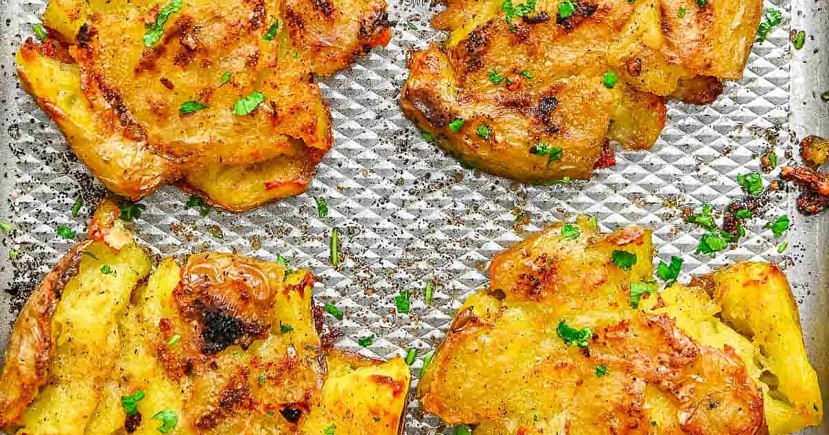 Garlic Smashed Potatoes Recipe | Samsung Food App