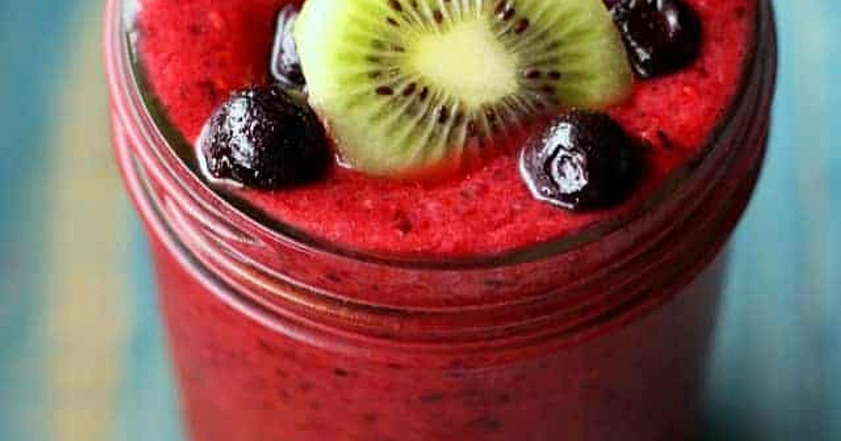 Triple Berry Kiwi Smoothie Recipe | Samsung Food App