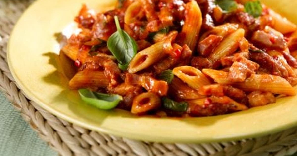 Penne with Spicy Tomato Sauce and Sizzling Bacon Recipe | Samsung Food App