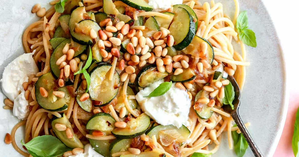 Lemon Zucchini Burrata Pasta Recipe | Samsung Food App